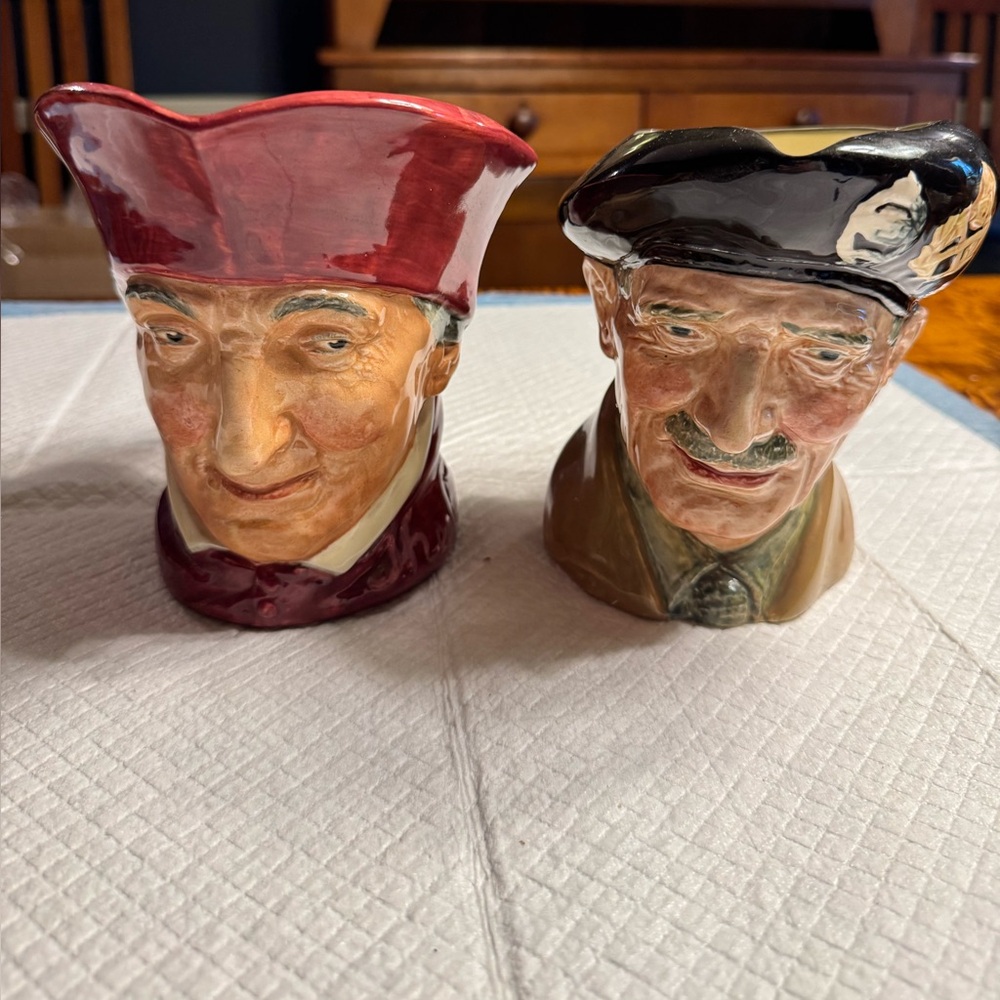 Lot of two large Royal Doulton Character Jugs